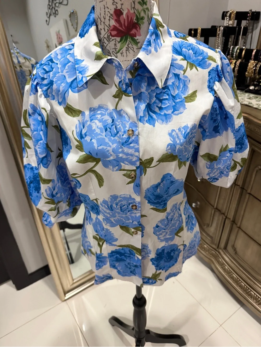 Zara White Button-Up Top with Blue Floral Puff Sleeves